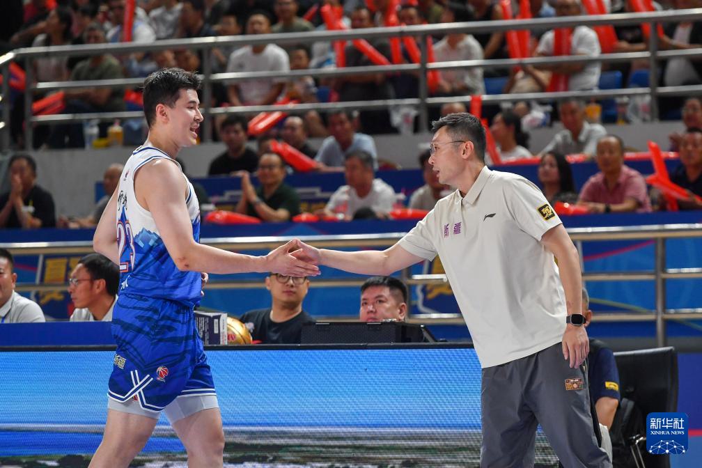 季联赛, 胜山西汾酒, 在比赛中投