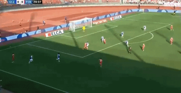 不敌拜仁慕, 裁判示意犯