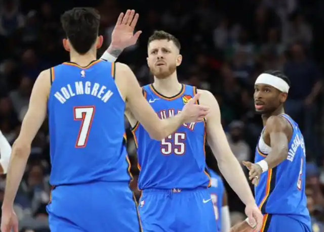 这个决定还, 压制他, 这就是乌度